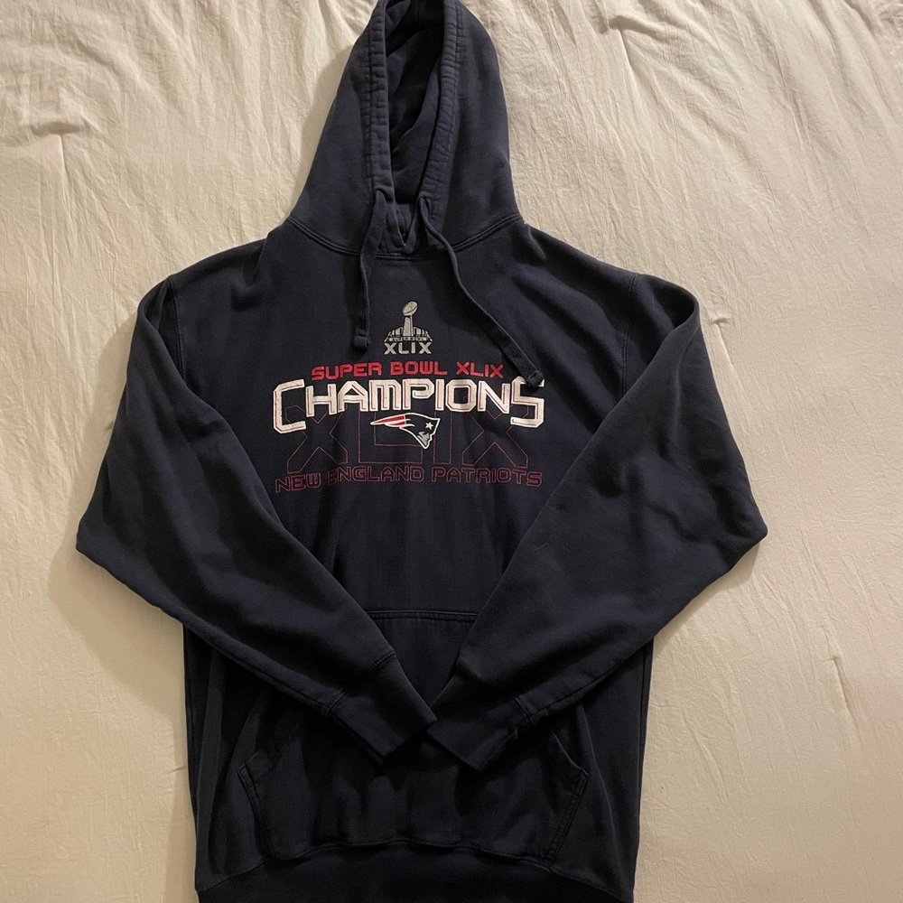 New England patriots sweatshirt